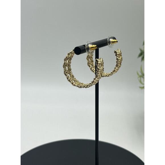 Kendra Scott NATALIE Gold Plated Rattan Open Woven Looking Hoop Earrings - Picture 6 of 11